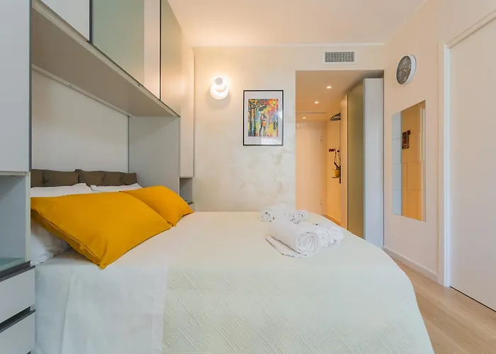 Private Parking - Athena Nel Cuore Di Appartamento