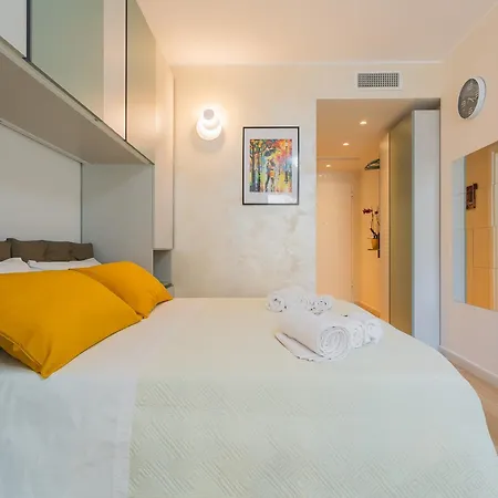 Private Parking&patio - Athena Nel Cuore Di Apartmán