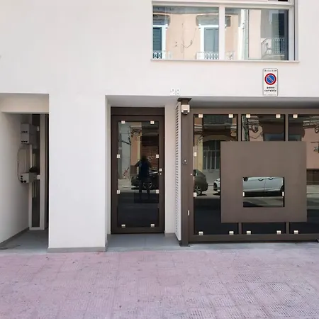 Private Parking&Patio - Athena Suite Nel Cuore Di Bari アパート *